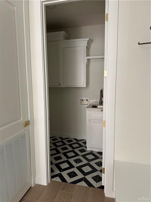 8103 N 48th Ln, Mcallen, TX 78504 - photo 4