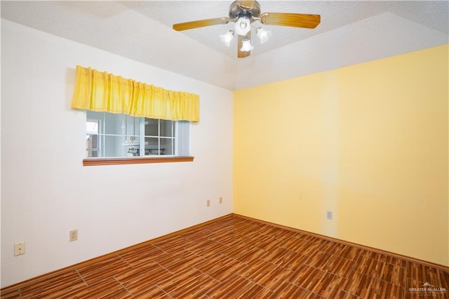 151 Tulip St, Mission, TX 78504 - empty room with a ceiling fan