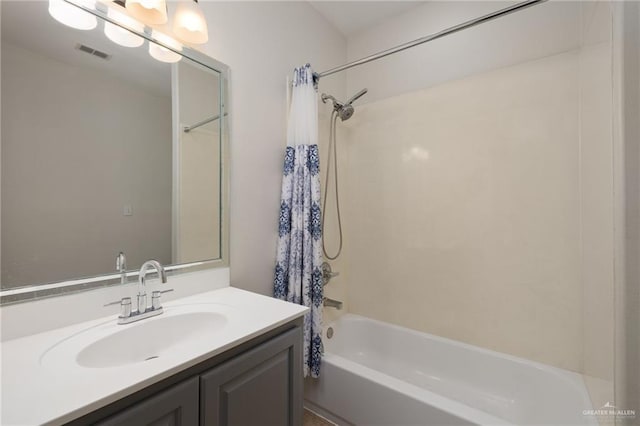 622 Comedy Ln, Edinburg, TX 78542 - bathroom with shower / tub combo and vanity
