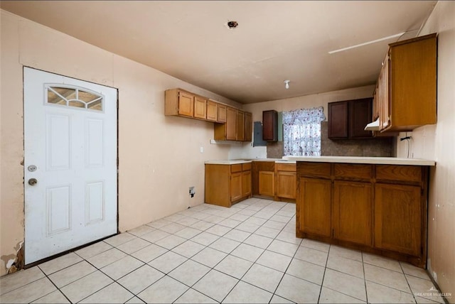 kitchen featuring light tile patterned floors