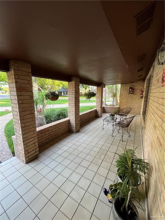 view of patio / terrace featuring covered porch