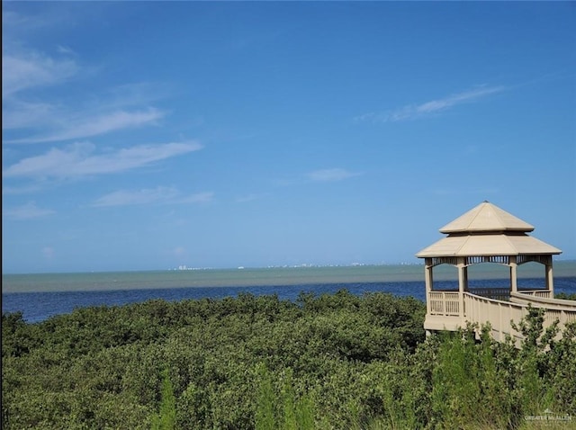 Listing photo 3 for 102 Oleander Dr, Laguna Vista TX 78578