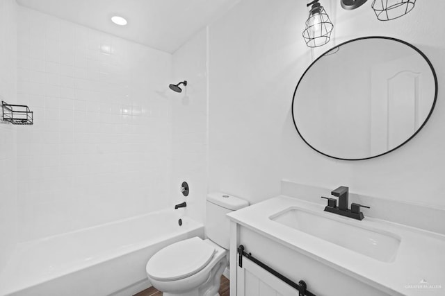 1315 Rio Guadalupe Cir, San Juan, TX 78589 - full bath with recessed lighting, toilet, shower / washtub combination, and vanity