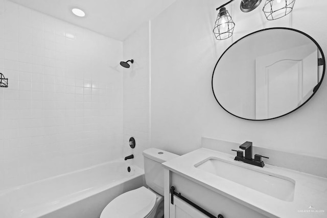 1315 Rio Guadalupe Cir, San Juan, TX 78589 - bathroom with toilet, vanity, and  shower combination