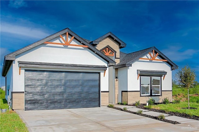 view of front of house featuring a garage