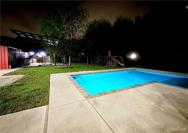 6101 Mile 7 Rd, Mission, TX 78573 - view of swimming pool featuring a patio and a lawn
