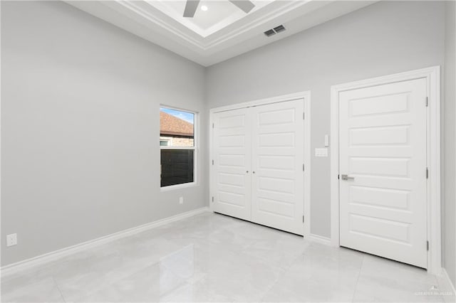 528 Candela St, Edinburg, TX 78542 - unfurnished bedroom featuring recessed lighting, a ceiling fan, visible vents, baseboards, and a closet
