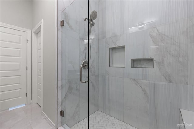528 Candela St, Edinburg, TX 78542 - bathroom with a marble finish shower
