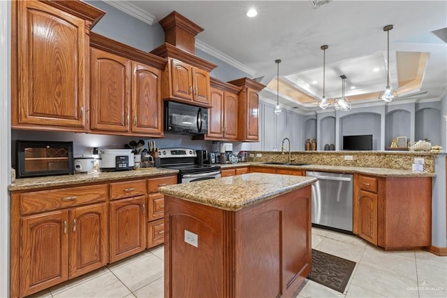 kitchen with a sink, ornamental molding, appliances with stainless steel finishes, a peninsula, and light tile patterned flooring
