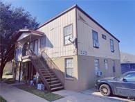 225 N 28th St, Mcallen, TX 78501 - view of property with stairs