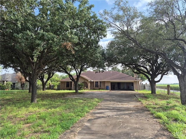 4401 W Monte Cristo Rd, Edinburg, TX 78541 - ranch-style home featuring driveway
