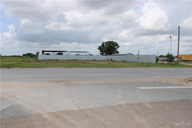 Listing photo 3 for 1143 S Tower Rd, Alamo TX 78516