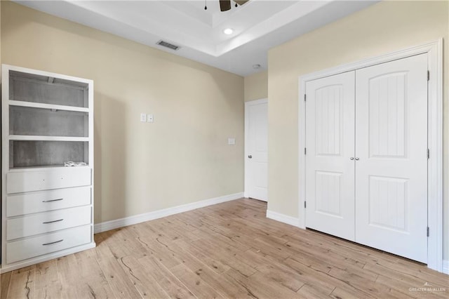 2601 Moreno Sr, Edinburg, TX 78541 - unfurnished bedroom with light wood-type flooring, a closet, baseboards, recessed lighting, and a ceiling fan