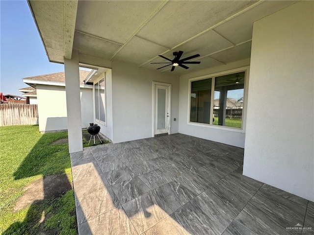 5016 Kendlewood Ave, Mcallen, TX 78501 - view of patio with a ceiling fan