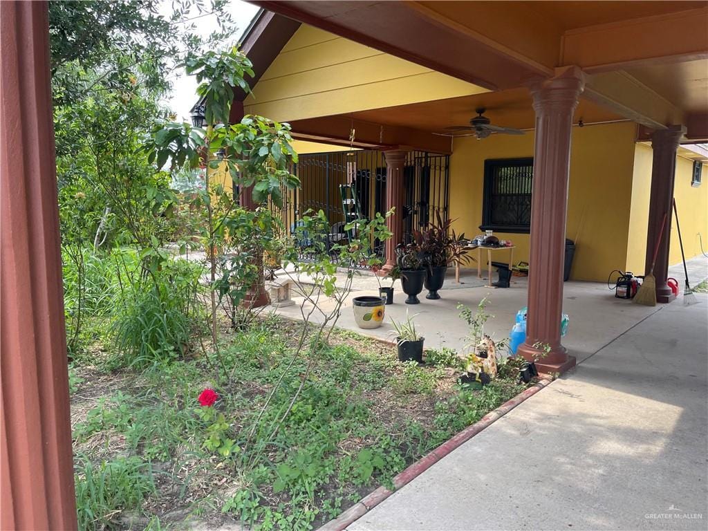 405 Lucas Ct, Alamo, TX 78516 - photo 2