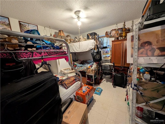 720 27 1/2 St, Mcallen, TX 78501 - storage room featuring a ceiling fan
