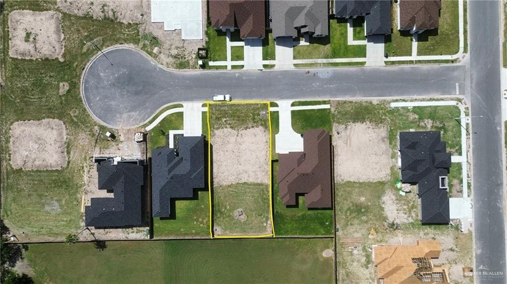 1814 Lasso Cir, San Benito, TX 78586 - photo 2