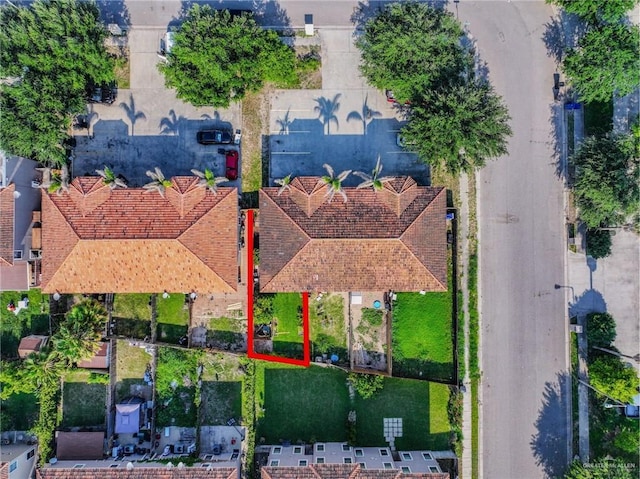 3008 S M St Unit 4, Mcallen, TX 78503 - aerial view of property and surrounding area featuring property boundaries highlighted