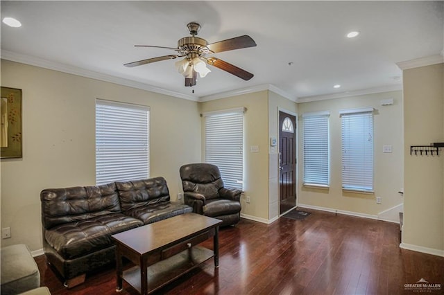 3008 S M St Unit 4, Mcallen, TX 78503 - living area featuring hardwood / wood-style floors, ornamental molding, ceiling fan, baseboards, and recessed lighting