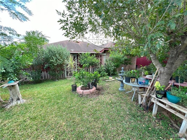 6502 S Galaxy Dr, Pharr, TX 78577 - view of yard with fence