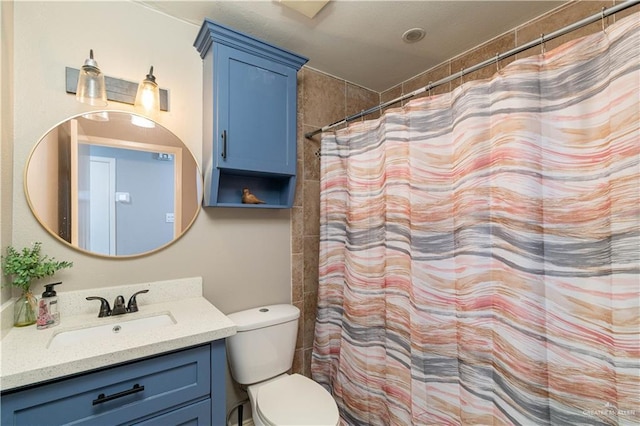 1008 Monterrey St, Edinburg, TX 78539 - bathroom with vanity and a shower with shower curtain