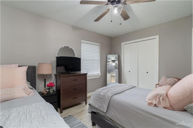 1008 Monterrey St, Edinburg, TX 78539 - bedroom featuring a closet and ceiling fan