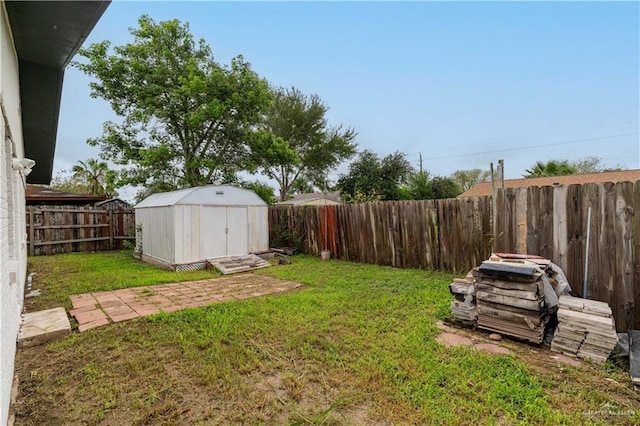1008 Monterrey St, Edinburg, TX 78539 - fenced backyard featuring a storage unit