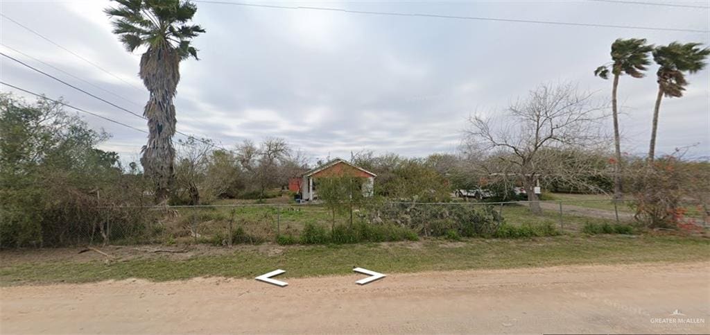 1615 E Mile 11th St N, Donna, TX 78537 - photo 1