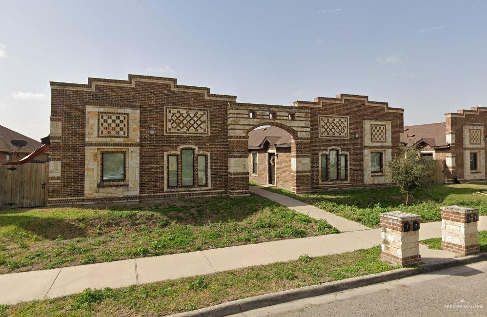 2612 Larkspur Ave, Edinburg, TX 78541 - view of front of home with brick siding