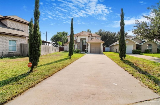 5605 N 41st St, Mcallen, TX 78504 - traditional-style house with concrete driveway