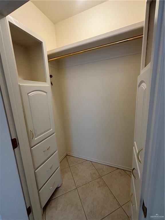 3321 E Clubhouse Dr, Edinburg, TX 78542 - photo 22