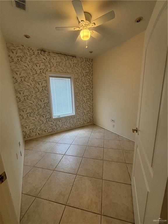3321 E Clubhouse Dr, Edinburg, TX 78542 - photo 21