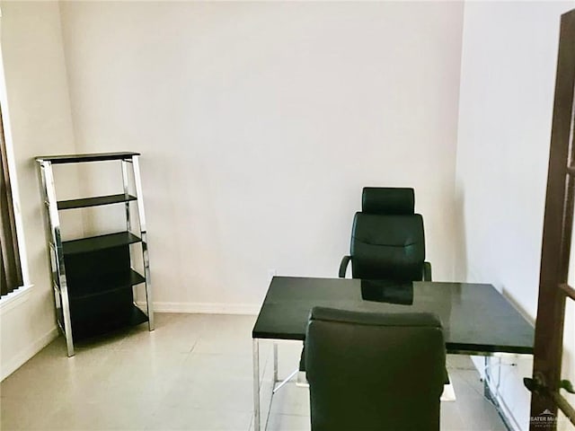 office featuring baseboards