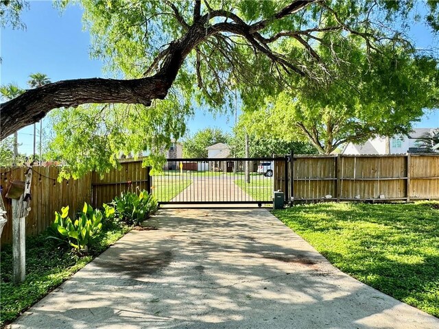 4208 Country St, Edinburg, TX 78541 - view of gate