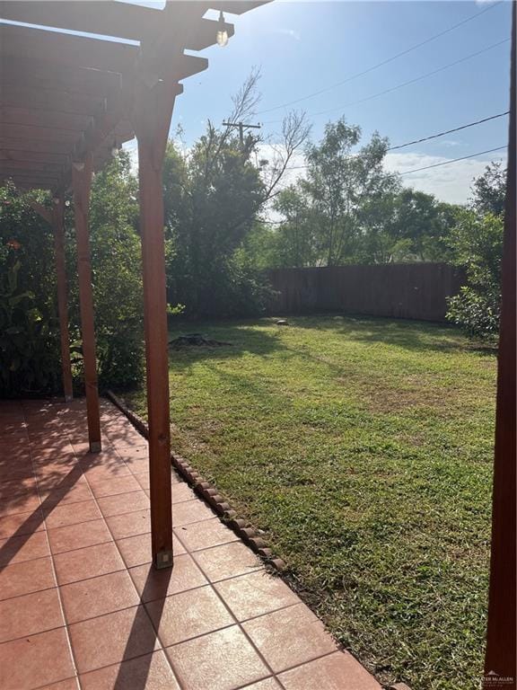 view of yard with a patio area and a pergola