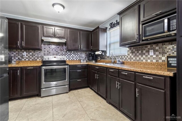 1308 Gary St, Hidalgo, TX 78577 - photo 2