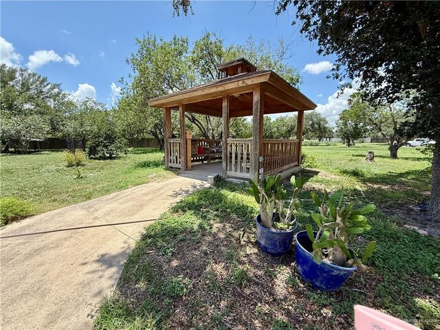 6501 Magnum Rd, Mission, TX 78573 - view of yard with a gazebo