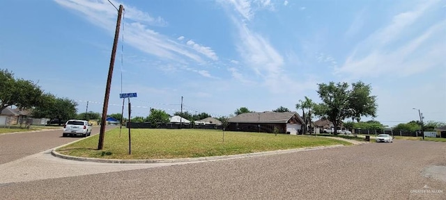 Listing photo 3 for 206 Meadow Lark Cir, Weslaco TX 78596