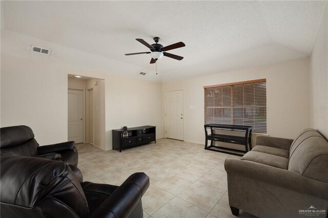 1600 Lakeside Dr, Mission, TX 78572 - photo 2