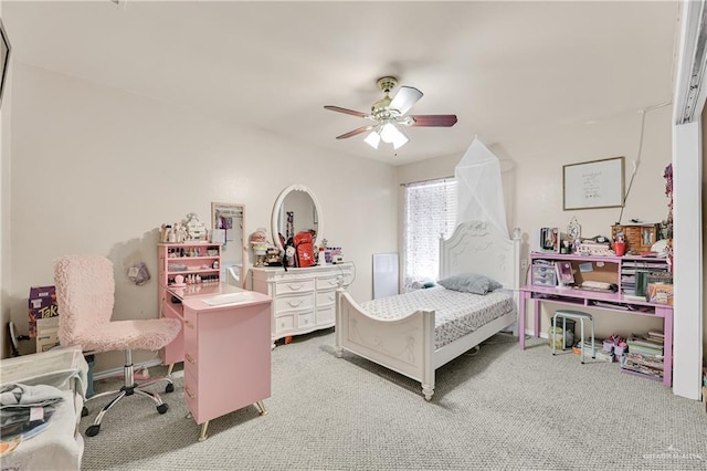 3613 Los Lagos Dr, Edinburg, TX 78542 - bedroom featuring ceiling fan and light carpet