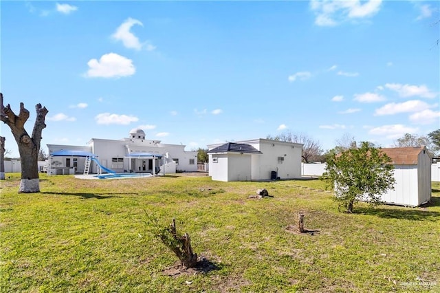 4004 Persimmon Dr, Palmhurst, TX 78573 - view of grassy yard