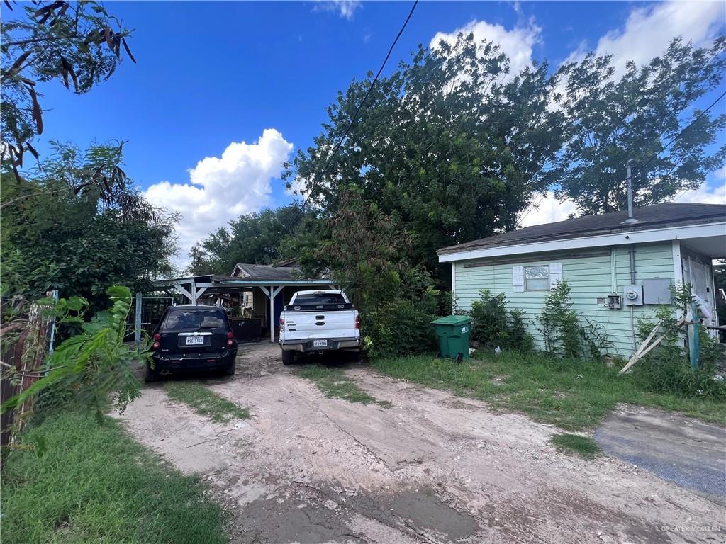 330 W Clark Ave, Pharr, TX 78577 - view of dirt / gravel driveway