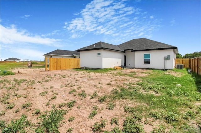 2025 Trinity St, Donna, TX 78537 - back of property featuring a fenced backyard and stucco siding