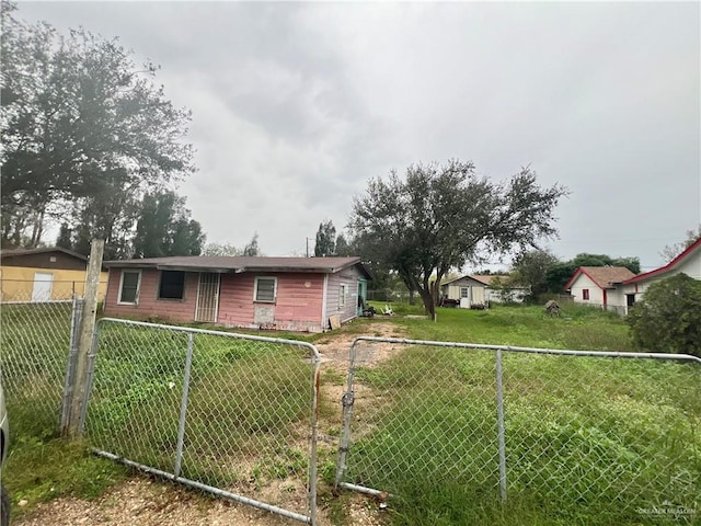 exterior space featuring a yard