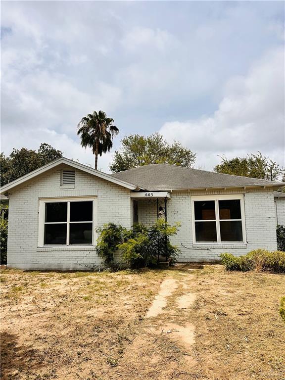 603 E 8th St, Weslaco, TX 78596 - photo 2
