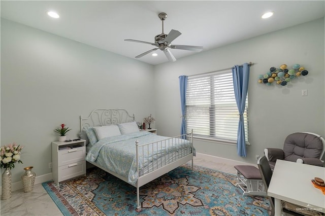 bedroom with ceiling fan