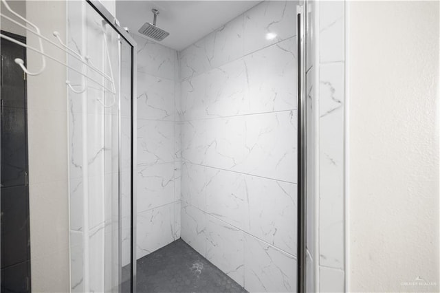 2401 Wisteria Ave, Mcallen, TX 78504 - bathroom with a shower stall