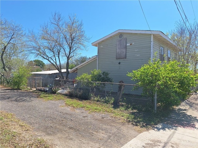 2044 Balboa Ave, Mcallen, TX 78503 - view of home's exterior