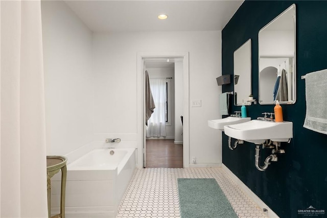 902 N 15th St, Mcallen, TX 78501 - bathroom with a bath and recessed lighting