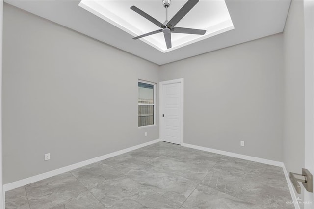 unfurnished room with ceiling fan